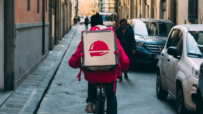Aprire un’attività di food delivery è davvero redditizio?